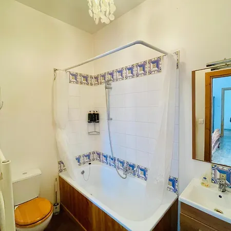 Apartment 3 Bedroom On Bidallon Manor Estate