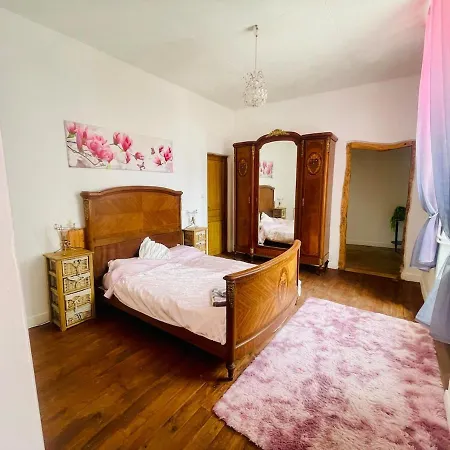 Apartment 3 Bedroom On Bidallon Manor Estate Saint-Michel (Gers)